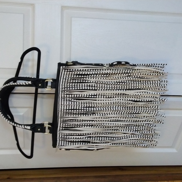 Steve Madden black and white fringe shoulder/crossbody bag - Picture 3 of 17